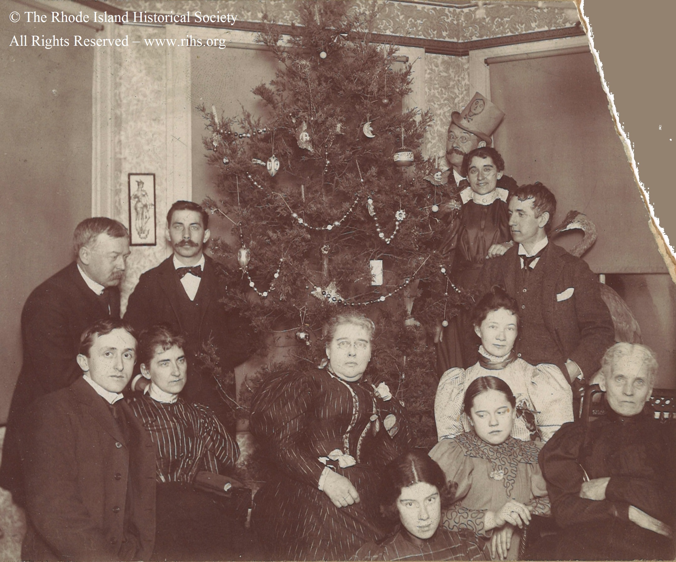 Kalloch Family Collection, family Christmas photo, Graphics Lot 201